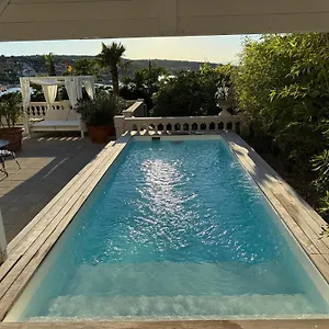 Pavi Apartments Vila Amalia Apartman