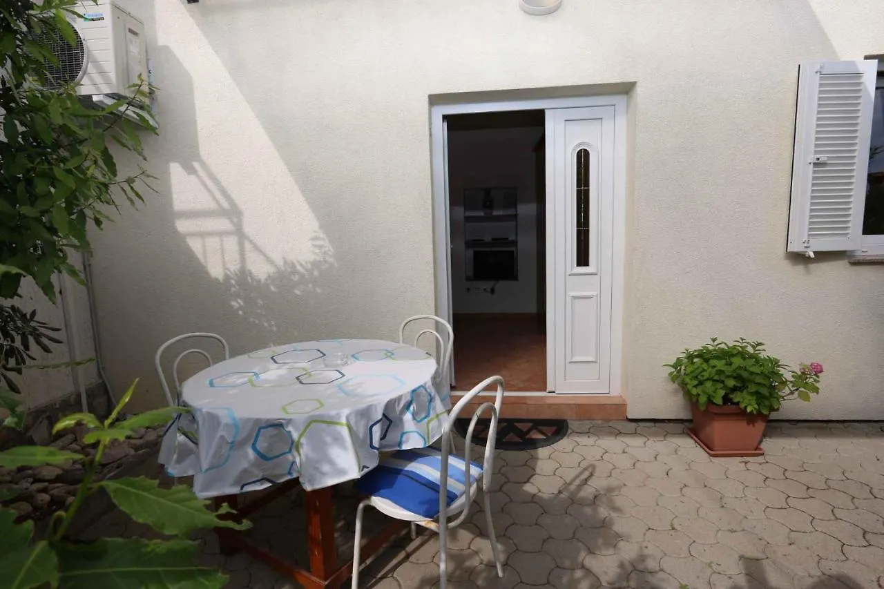 Apartment In Silo/Insel Krk 13433 Croatia