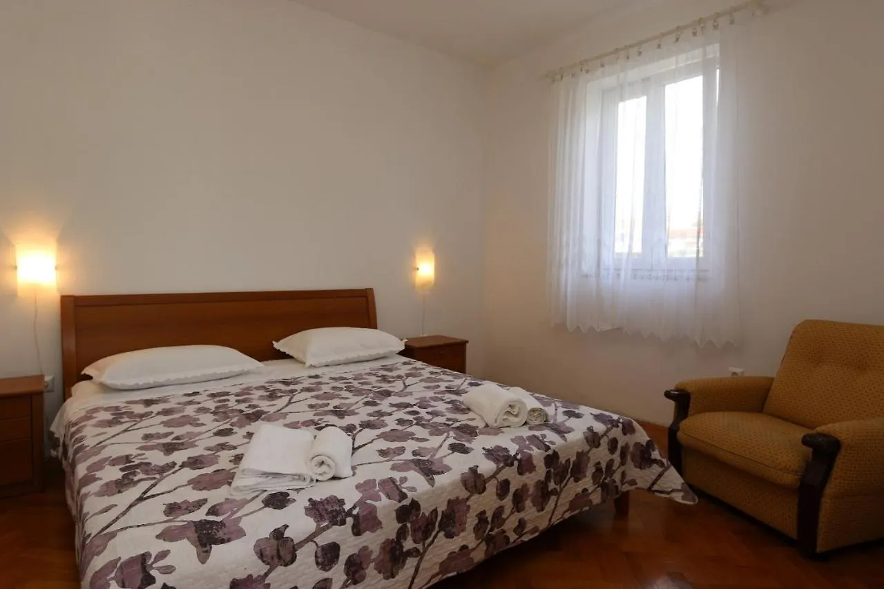 Holiday home Apartment In Silo/Insel Krk 13433