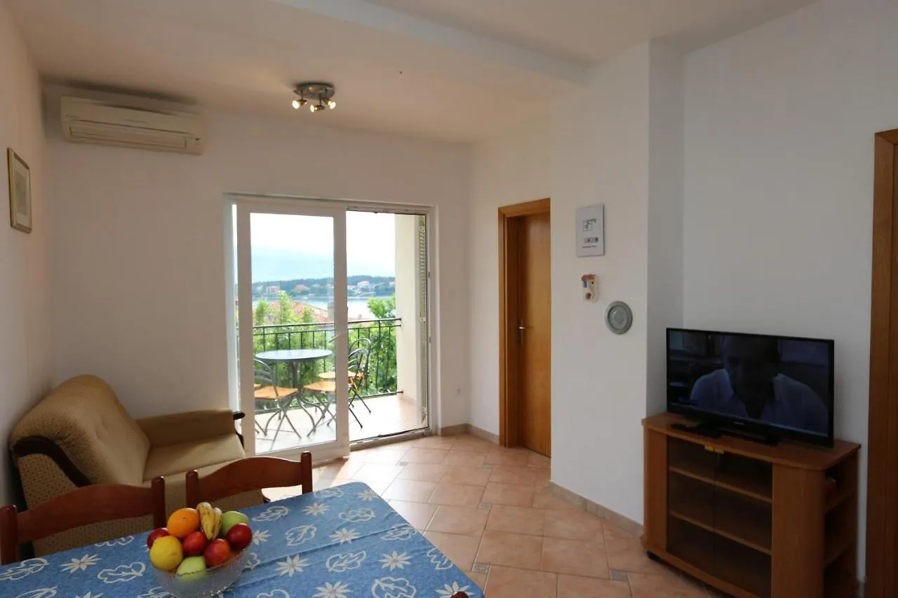 Apartment In Silo/Insel Krk 13433 Holiday home